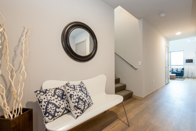 Photo - 200 Belmont Ave E Unit 706