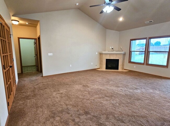 2231 Meridian Ave