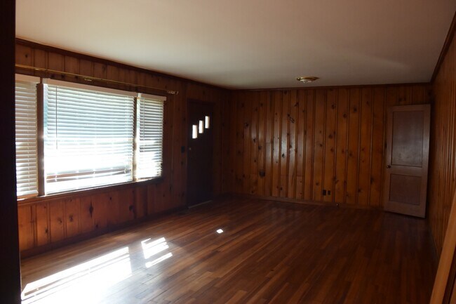 Photo - 1602 23rd Ave E