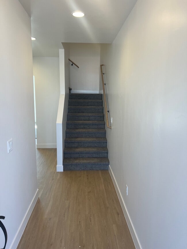 Photo - 1804 Livy Ln