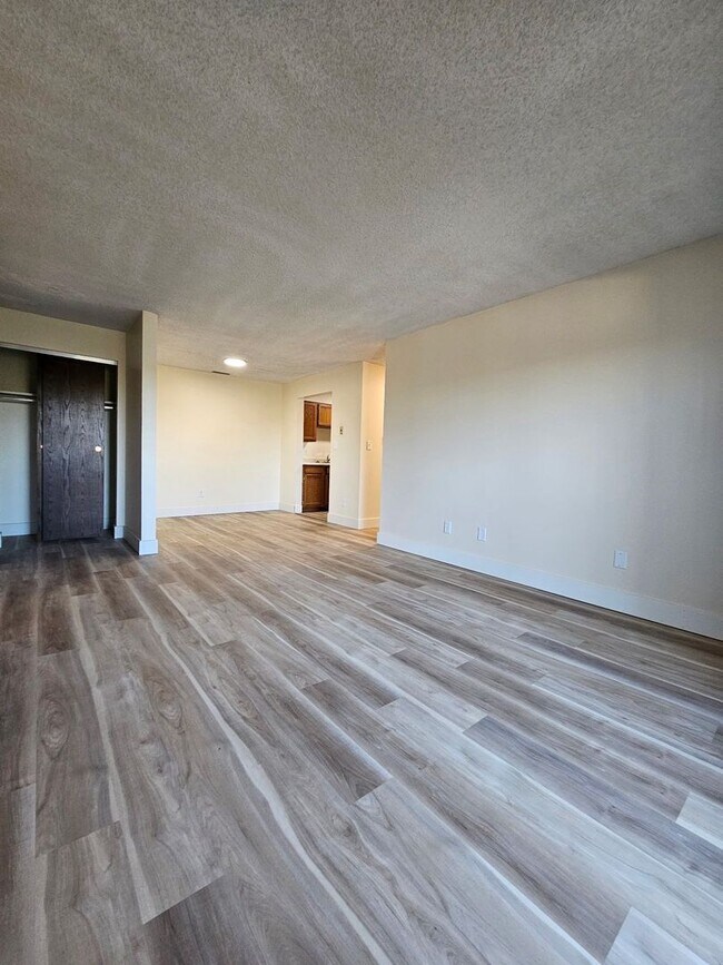 Photo - Oak View Apartments