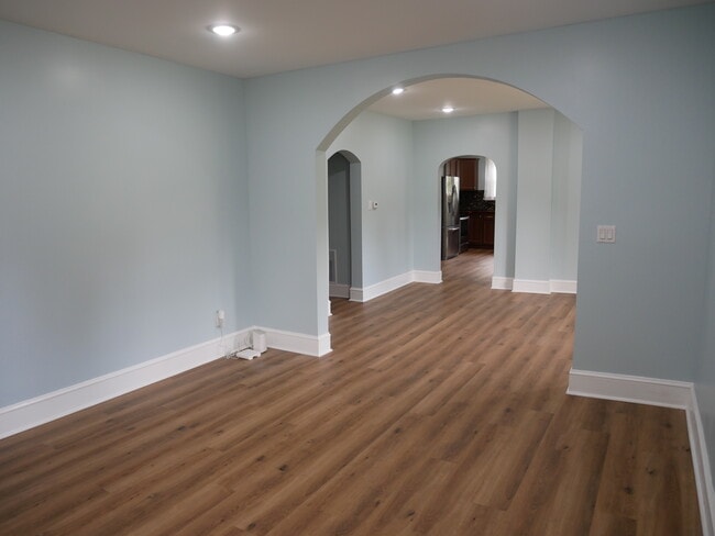 Photo - 208 Vineyard Rd