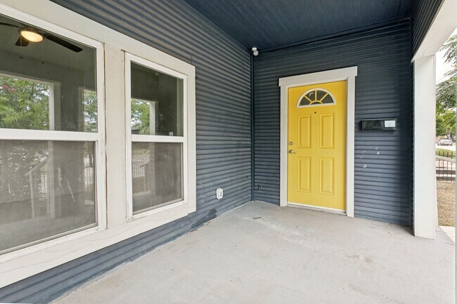 Photo - RENOVATED 3-BEDROOM HOME IN DENVER HEIGHTS