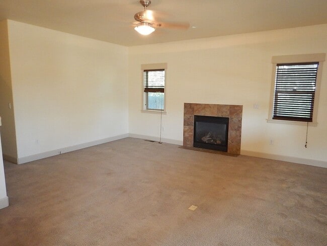 Photo - 2 Story, 3 Bedroom, 3 Bathroom House in He...