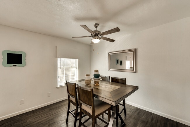 Photo - Shady Valley Square