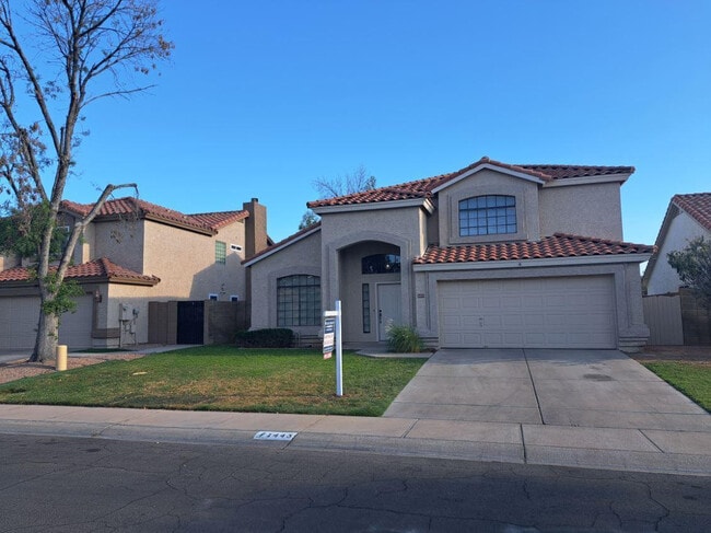 Building Photo - 1443 E Vaughn Ave