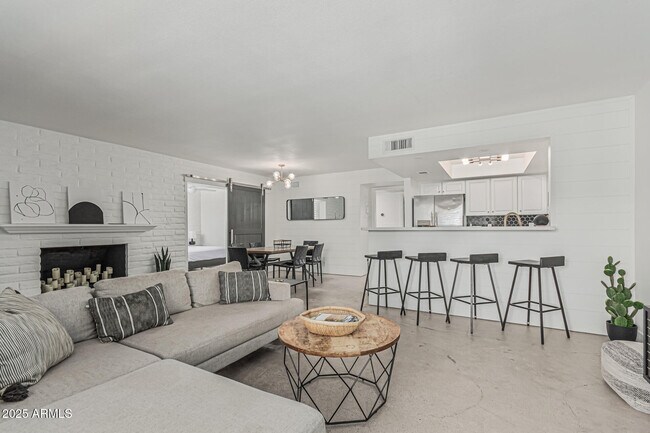 Photo - 7401 E Northland Dr Unit 4