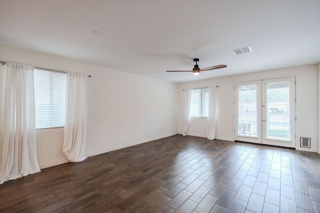 Photo - *POOL* Beautiful Gilbert Home Nestled at t...