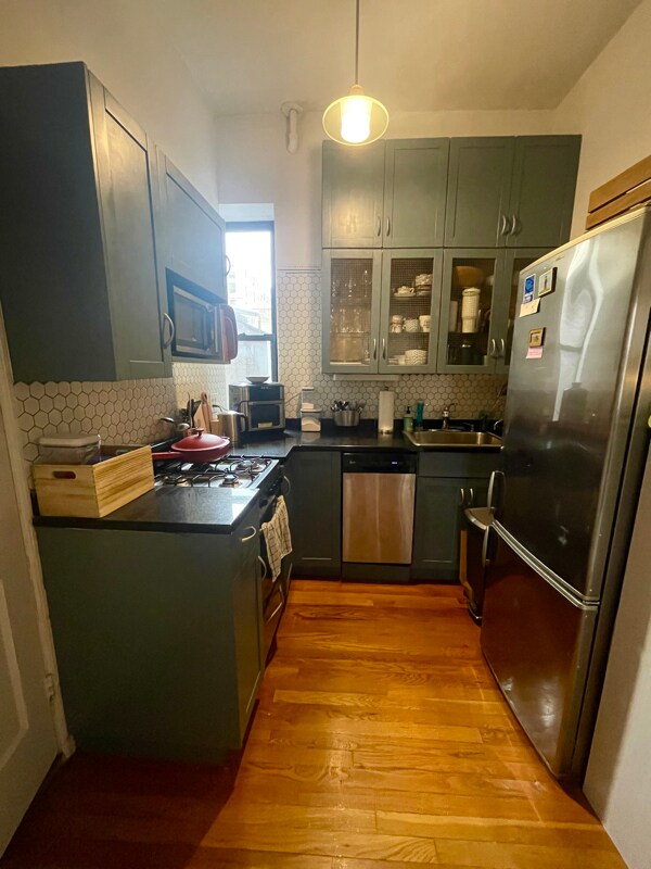 Photo - 615 W 113th St