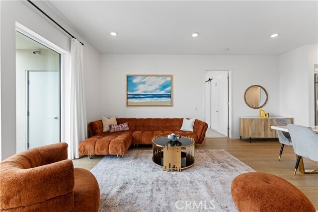 2602 Rivington