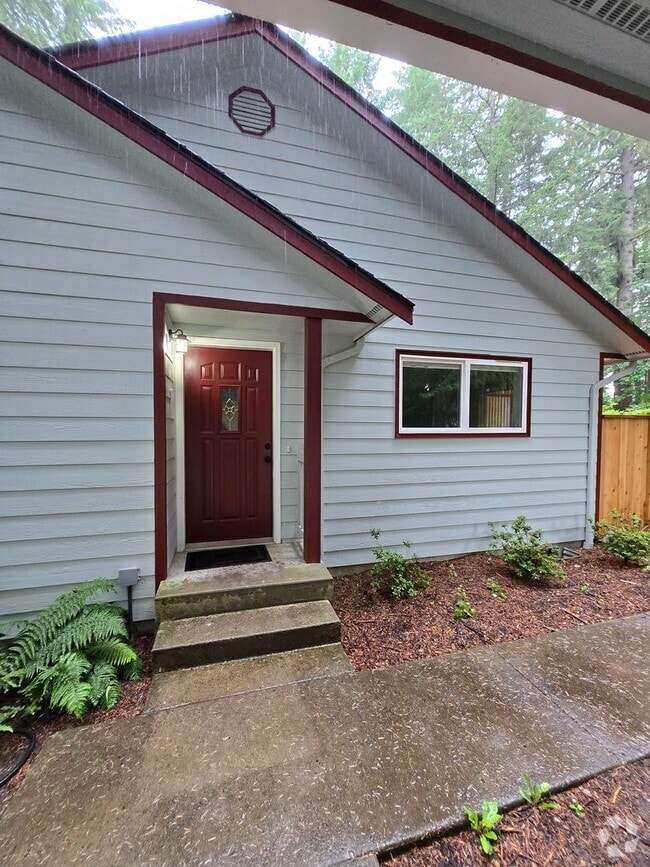 Building Photo - 114 N Prairie Rd Unit B Rental