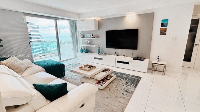 Photo - 5161 Collins Ave Unit 1003