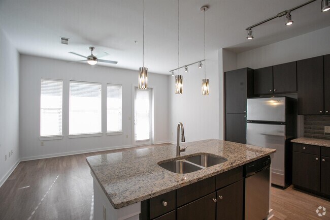 Building Photo - 1900 Barton Springs Rd Rental