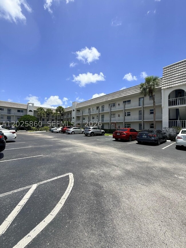 Building Photo - 8595 Sunrise Lakes Blvd Unit 307