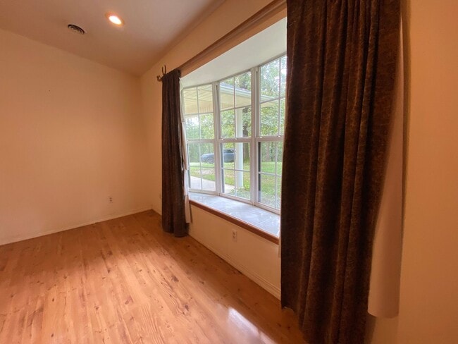 Photo - 3 Bedroom, 2 bath home for lease West of Poplar Bluff