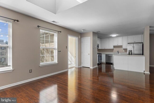 Photo - 312 River Birch Cir Unidad 802
