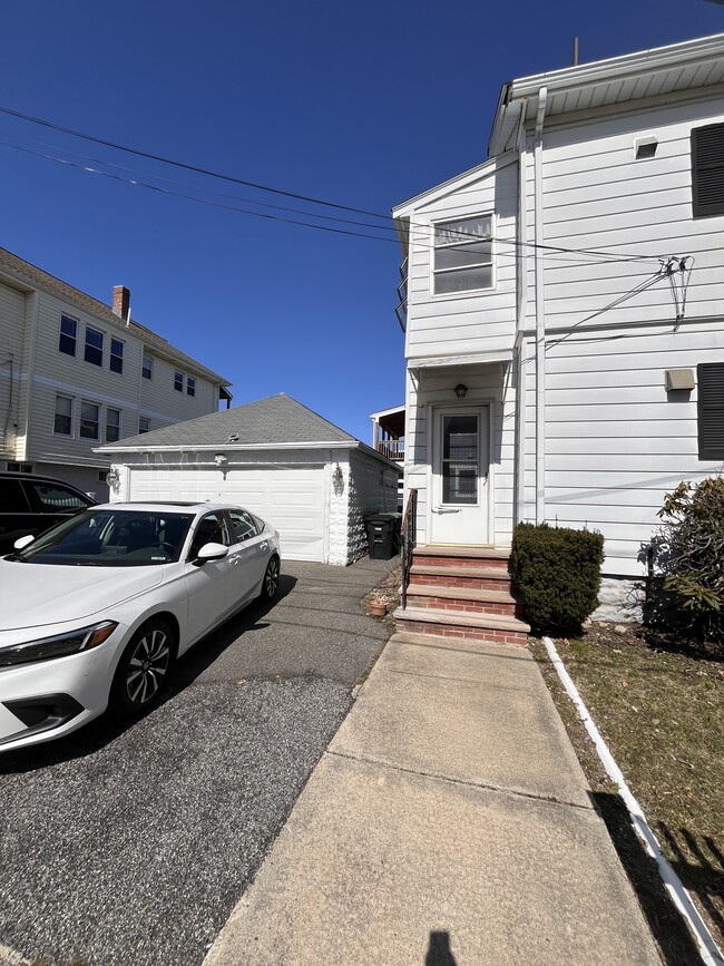 Photo - 121 Shore Dr Unit 121