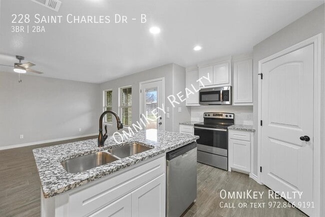 Photo - 228 St Charles Dr Unit B