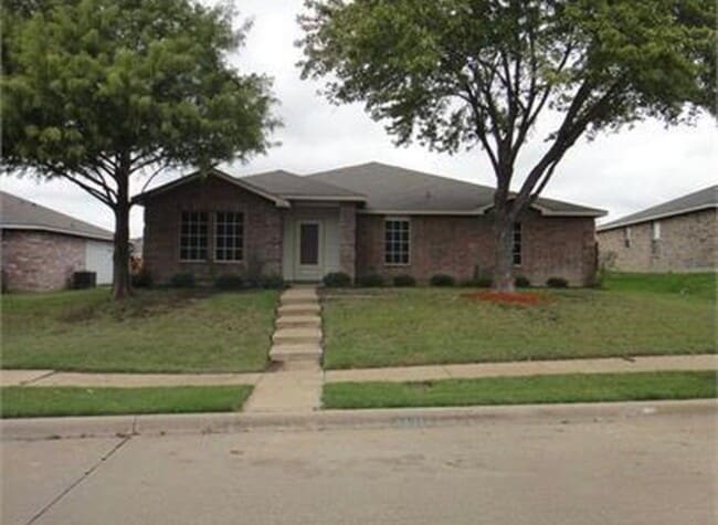 Building Photo - 1414 Lochspring Dr