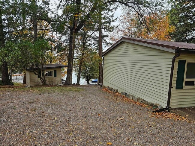 Photo - Lake front on Kings Point-Winter Rental Only Available September 1st through End of May 2026