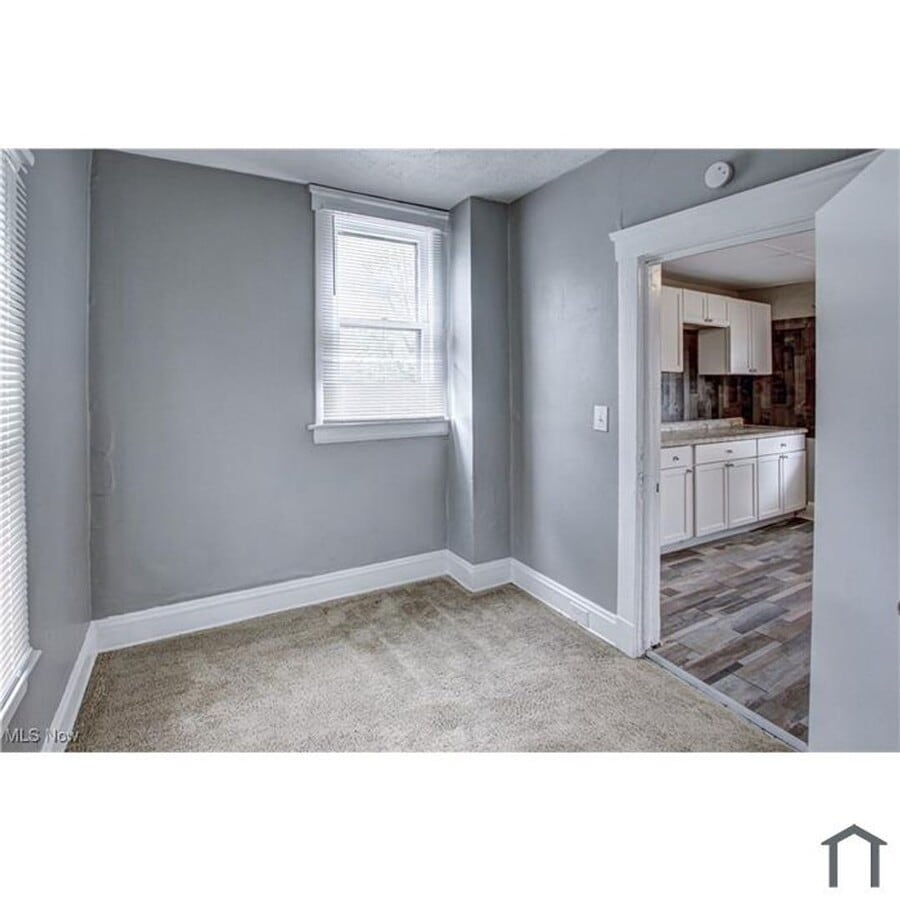 Photo - BONNA AVE UP Unit BONNA UP