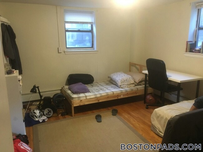 Photo - 3 President Terrace Unit B