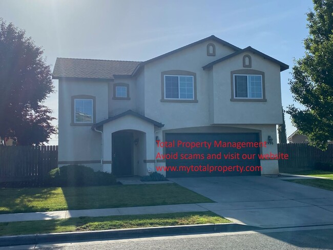 Building Photo - 2956 Sauvignon St