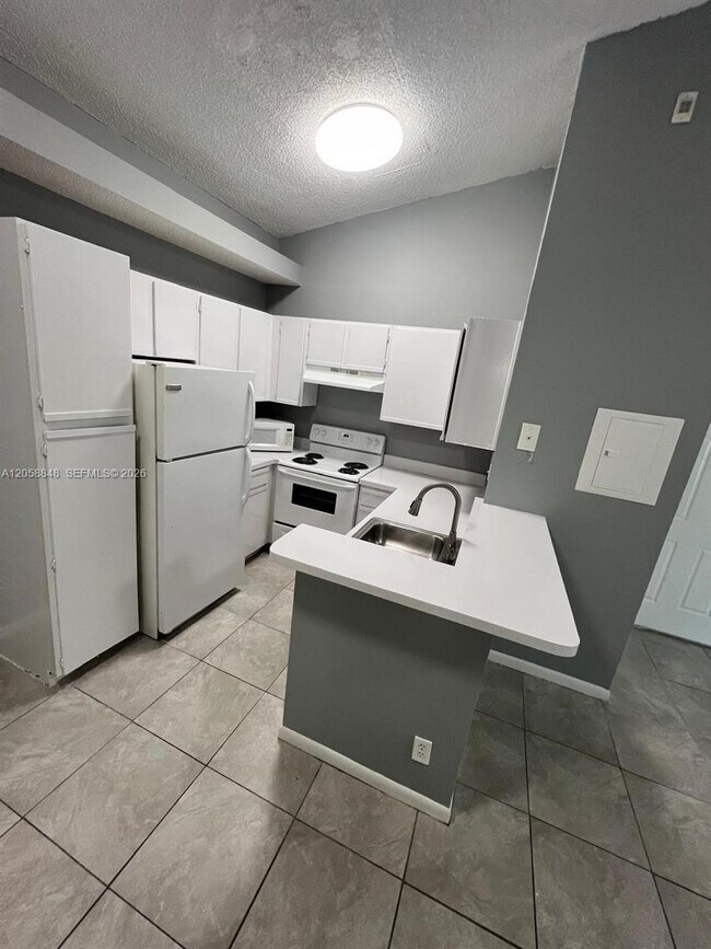Photo - 631 Lyons Rd Unit 12201