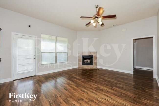 Photo - 614 Canvas Ct