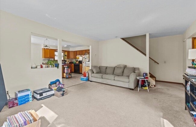 Living room - 216 Grey Birch Dr