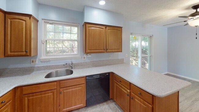 30 Samantha Ct