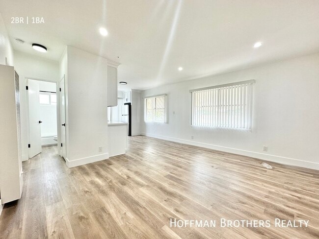 Photo - 2278 W Adams Blvd Unidad 5