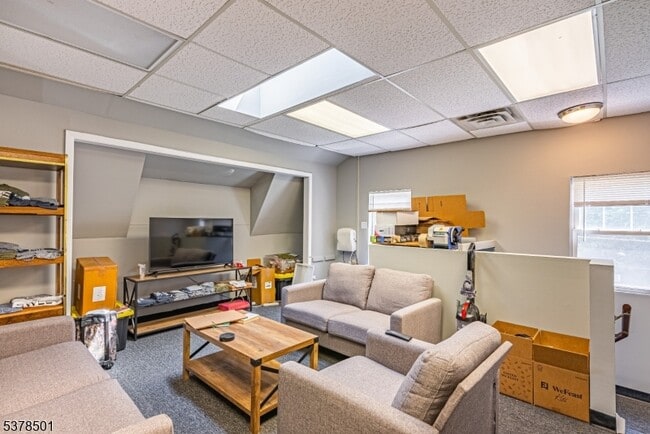 Photo - 258 Park St