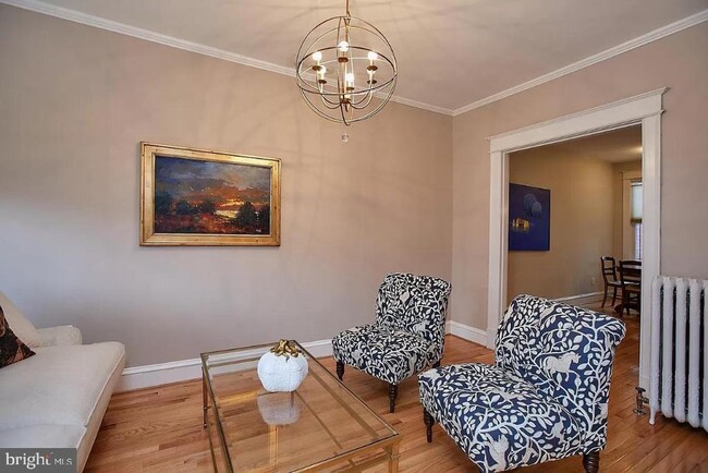 Photo - 1926 2nd St NW