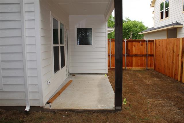 Photo - 810 Dover St