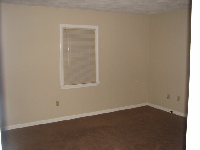 Photo - 200 Manville Hill Rd Unit Four Elms