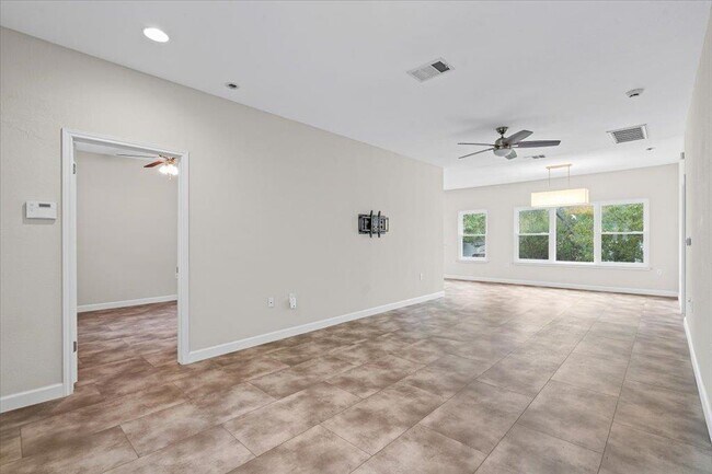 Photo - 5604 Northdale Dr