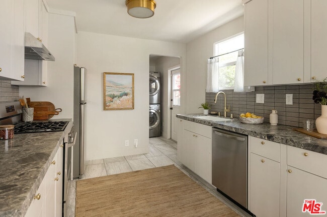 Photo - 3031 Virginia Rd