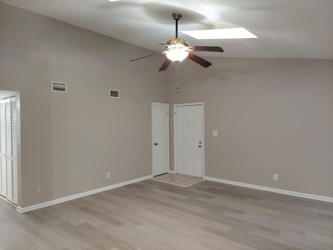 Photo - 2 Bed 2 Bath Condo