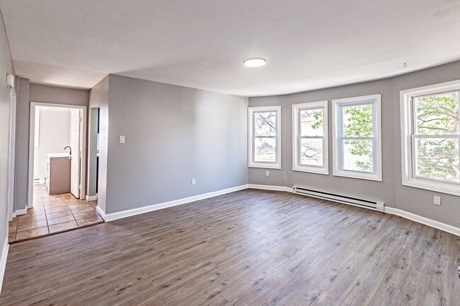 Photo - 35 High St Unit B