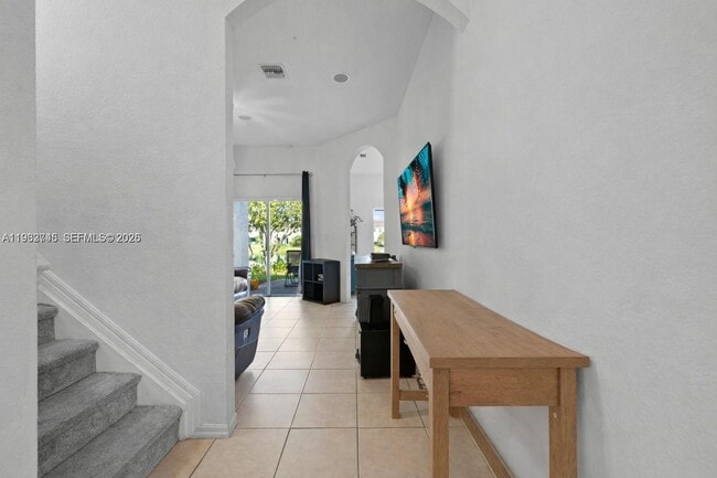 Photo - 2467 SE 19th St