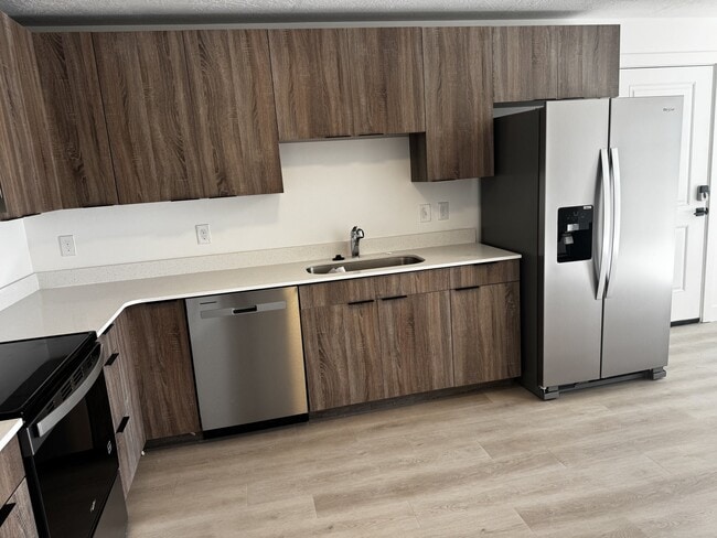 2172 Sawmill Blvd Unit 3304