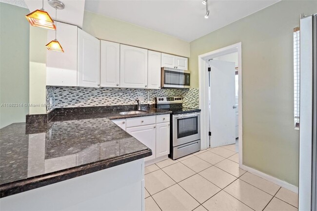 Photo - 2433 NW 9th Terrace