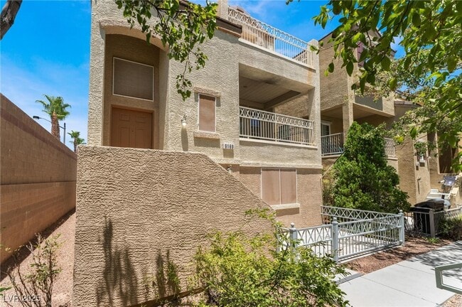 Building Photo - 9169 Column Ct