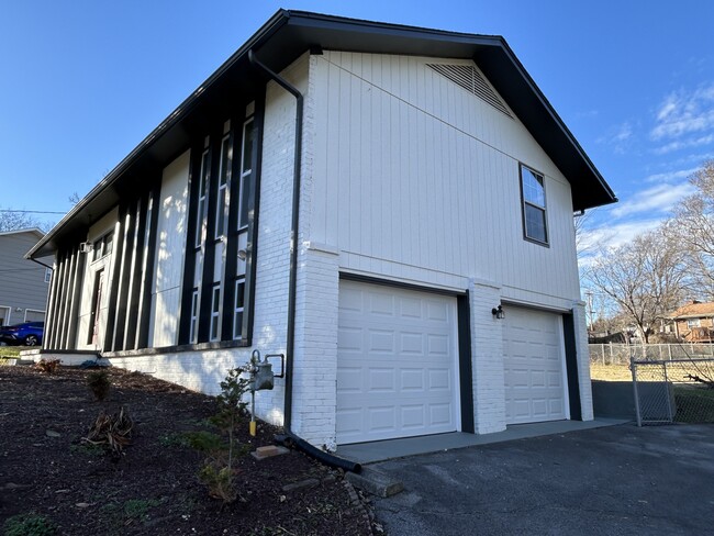 Photo - 244 Newport Rd