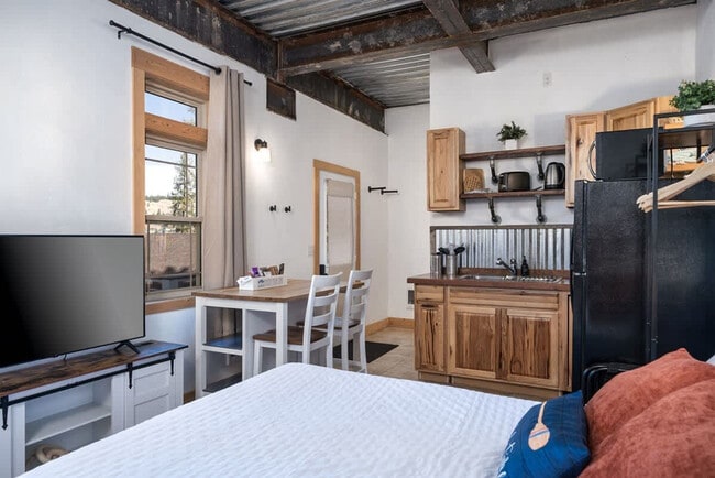 Photo - 402 N Foys Lake Dr Unidad ID1292066P