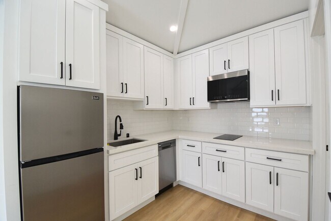 10839 Moorpark St Unit 37