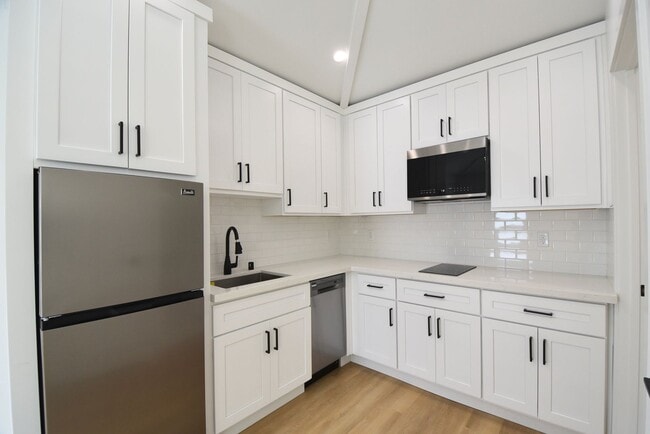 Photo - 10839 Moorpark St Unit 47.5