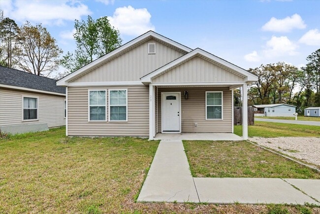 Building Photo - 28 Sudai St