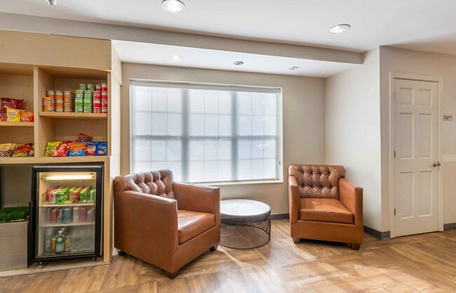 Furnished Studio-Richmond - Glen Allen - Short Pump